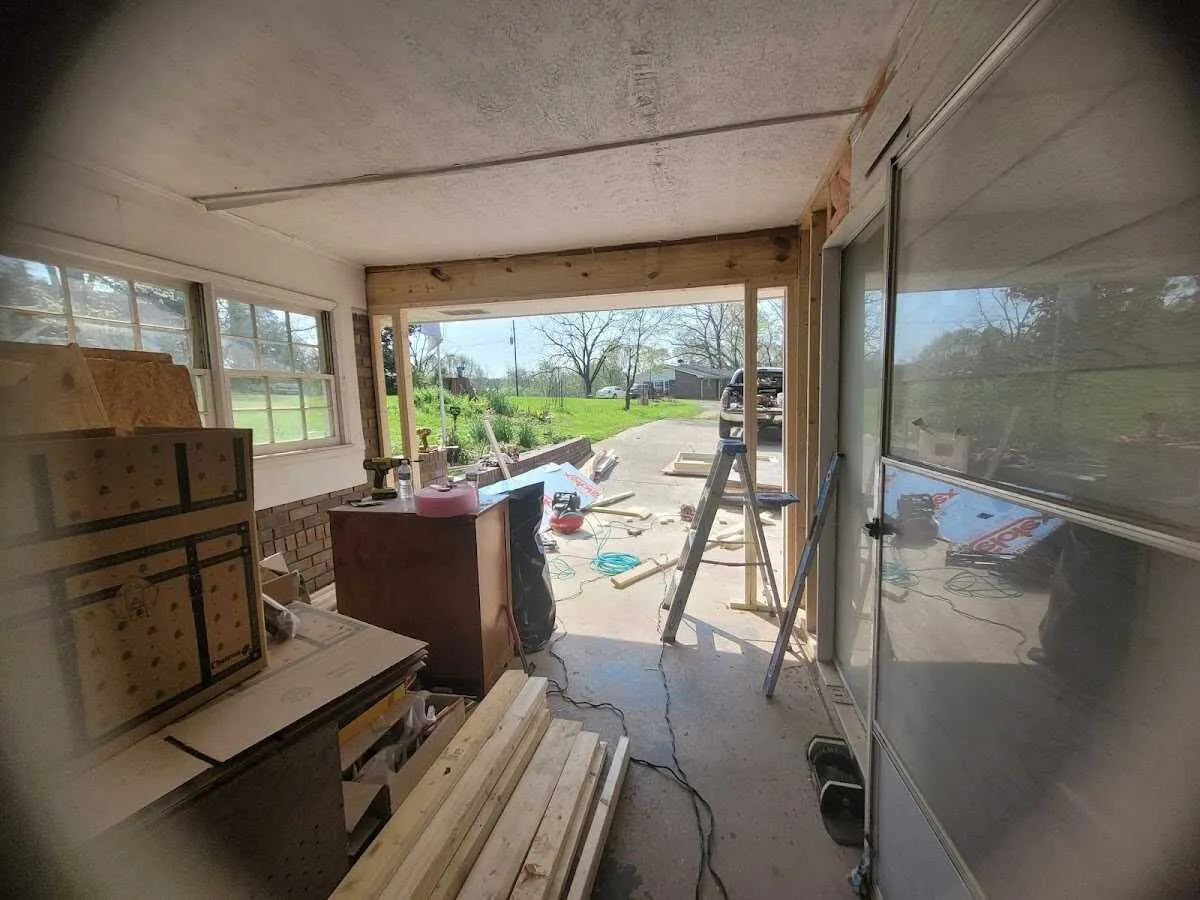 Air movers and dehumidifier for Drying & Dehumidification in Brook Highland